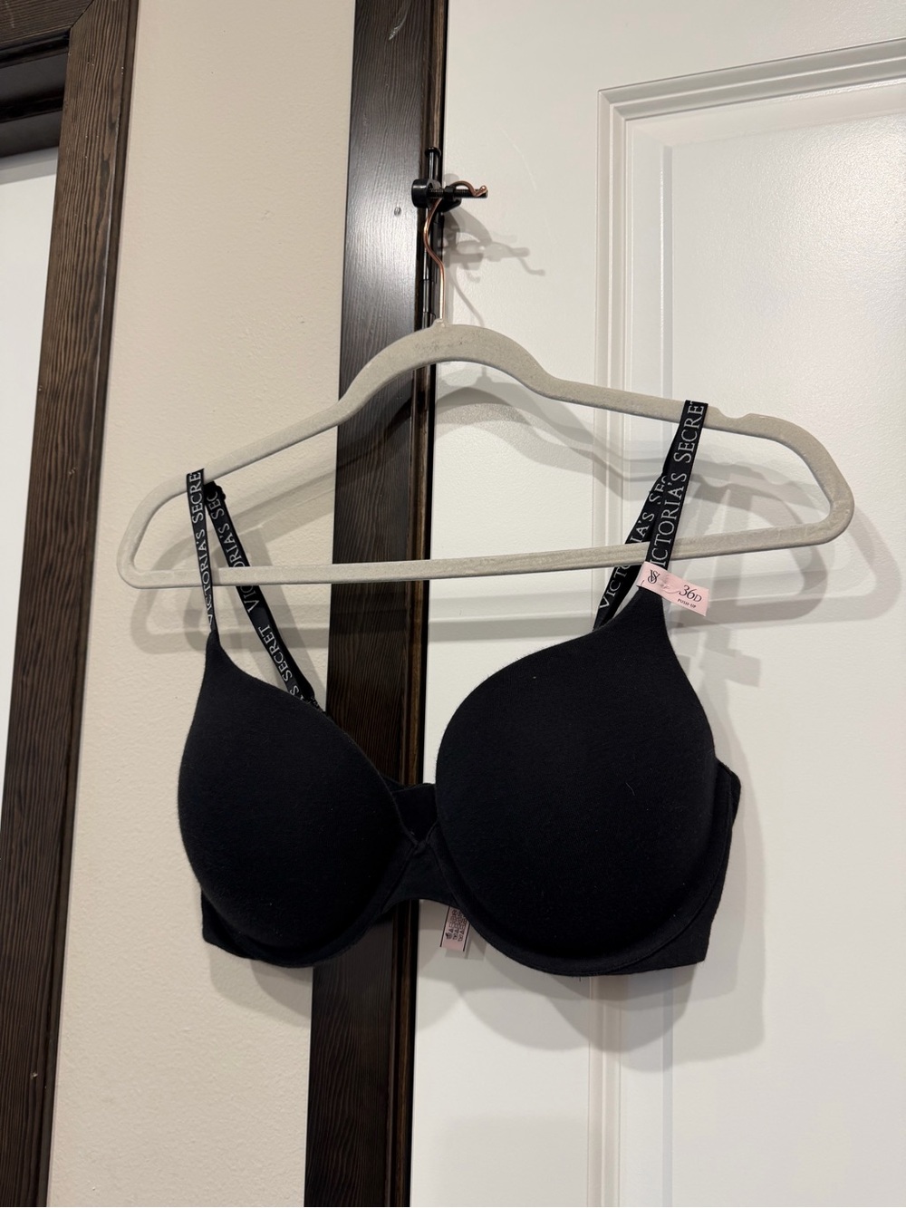 Victoria's Secret push up bra (new!)